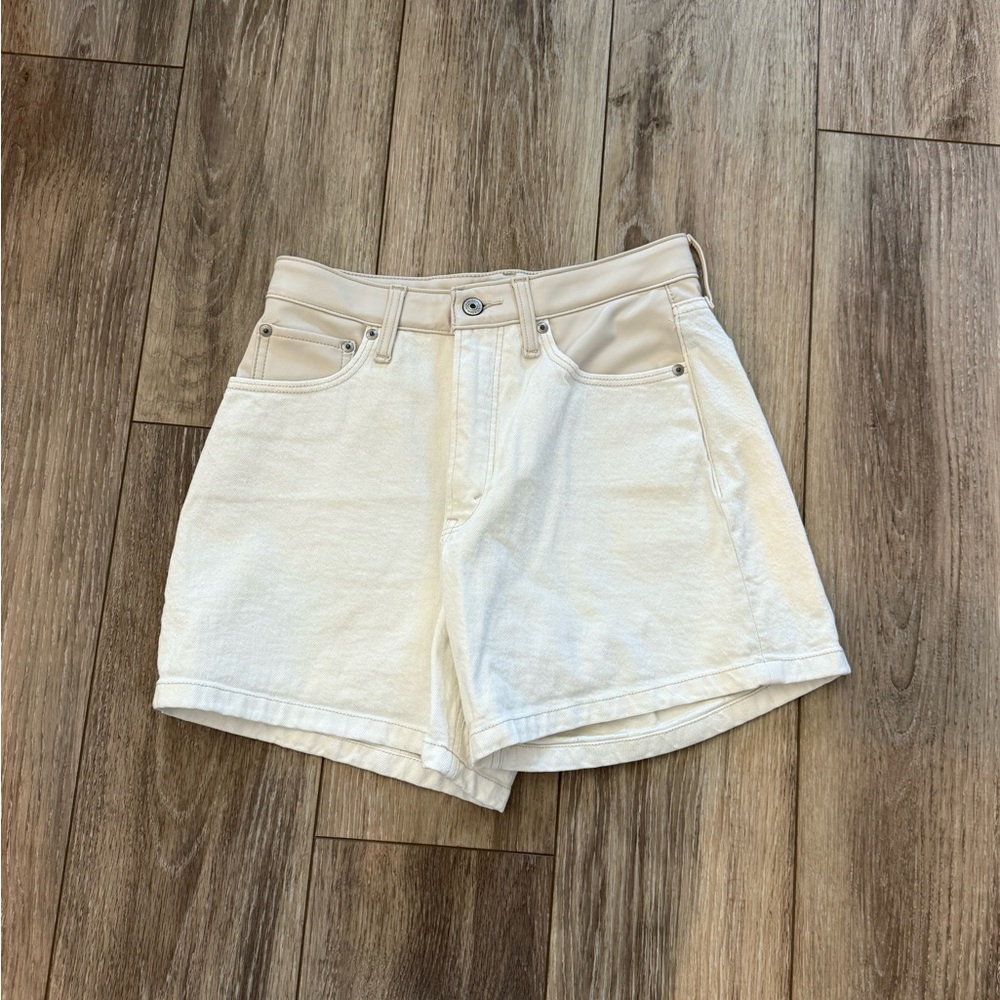 Abercrombie & Fitch Dad Short High Rise Curve Love shorts with leather